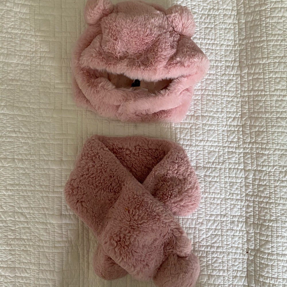Zara kids winter hat and scarf set